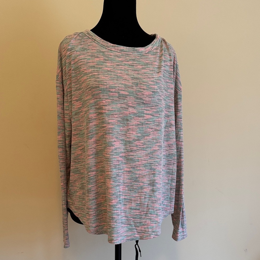 Lou & Grey Round Neck Neck T Size Medium.